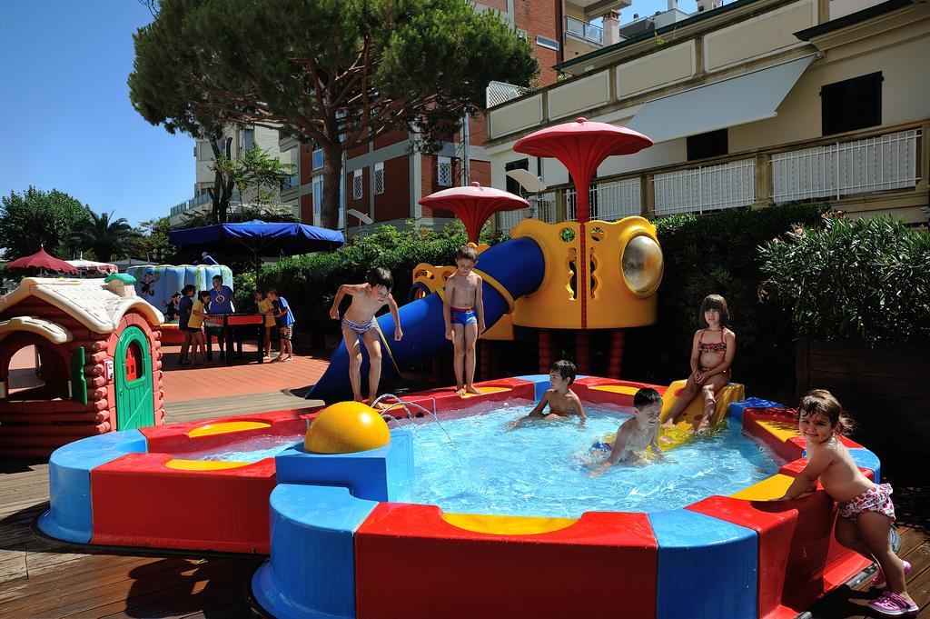 Unahotels Imperial Sport Hotel Pesaro Exteriér fotografie